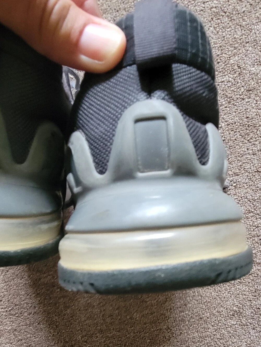Nike Men's Size 8 Air Max Alpha Trainer 5 Gray Gym Workout Lifting Sneakers